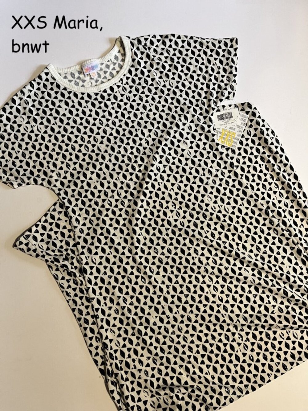 XXS Lularoe Maria maxi dress, white with black triangles and diamonds